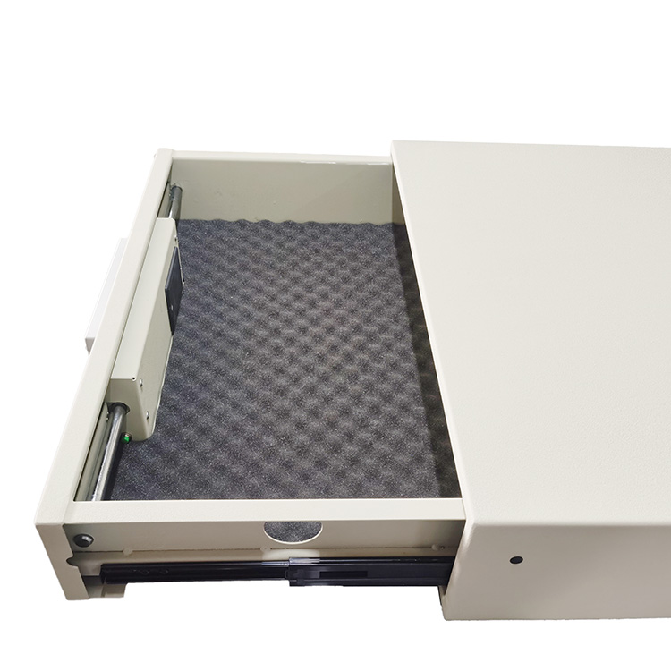 BS0166 Cofre médio embaixo da cama